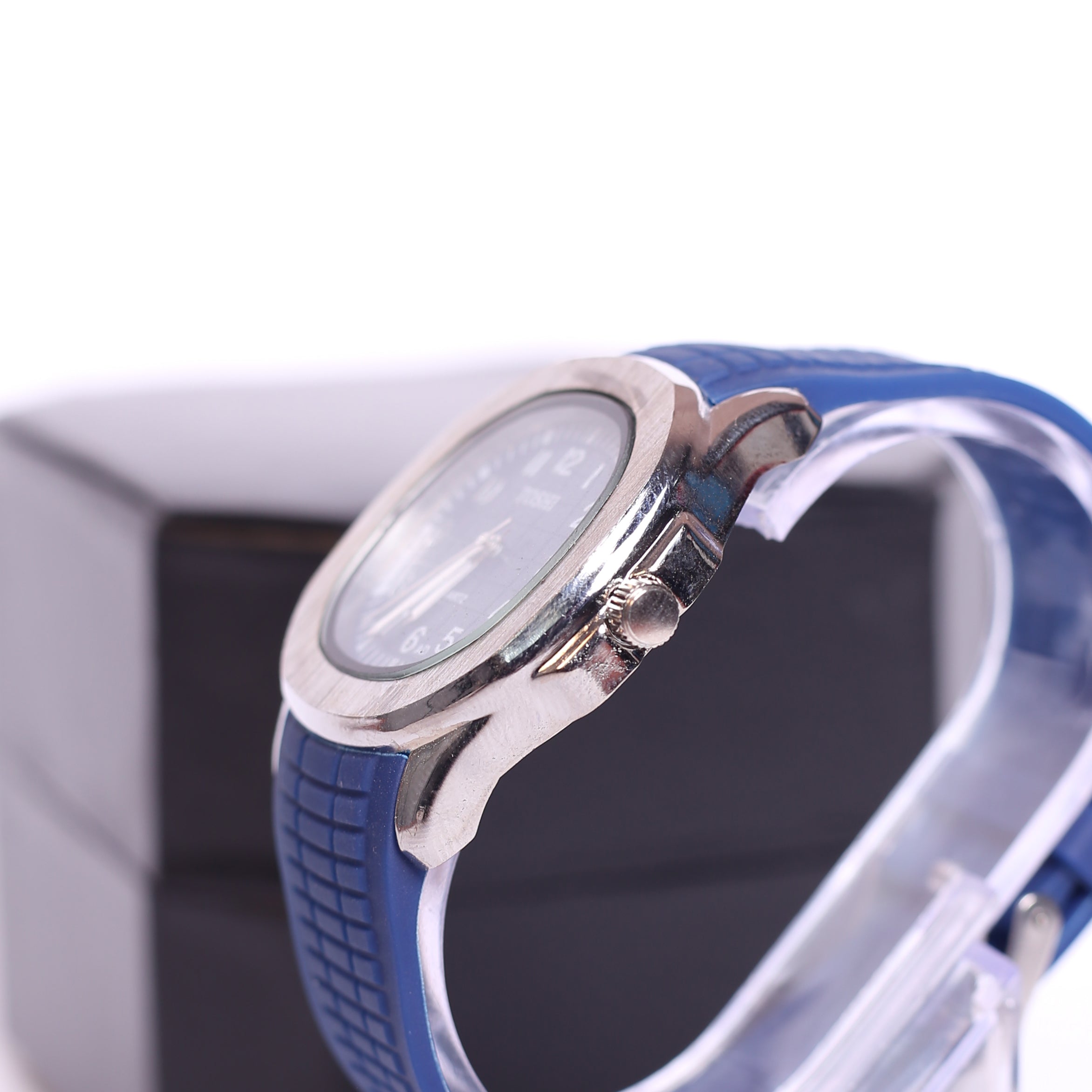 TOSHI WATCH – ELEGANCE YOU CAN WEAR 4 COLOUR AVALIABLES